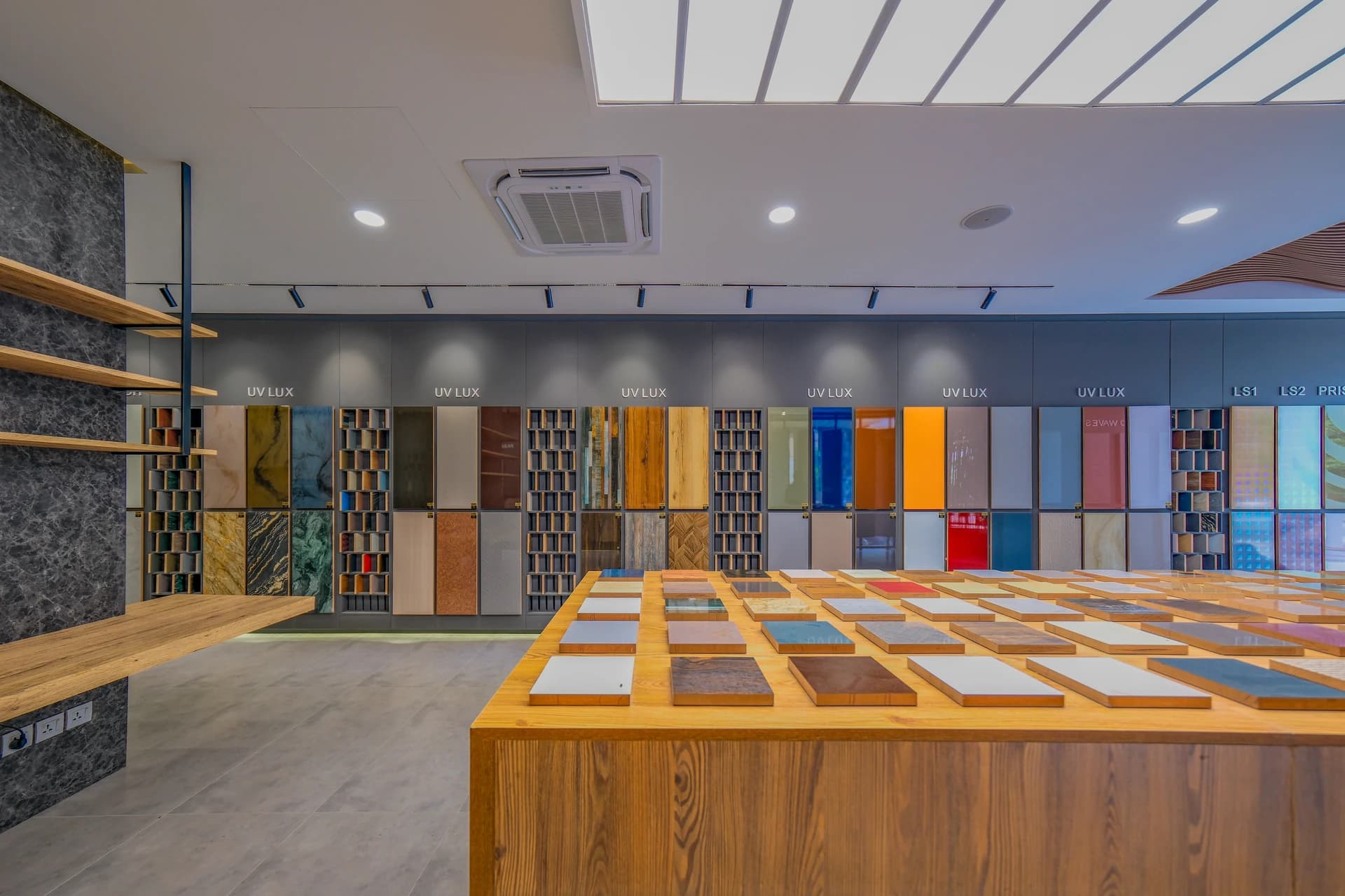 Sample display area
